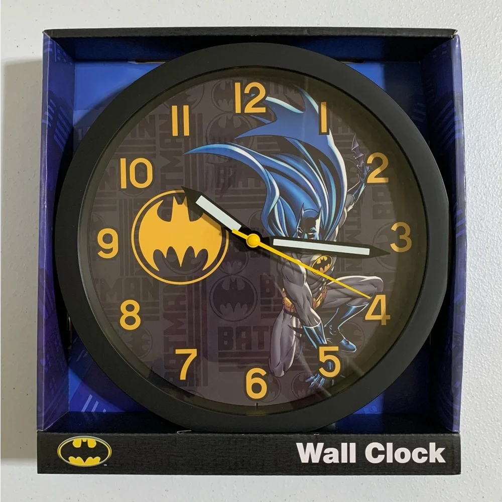 Batman Analog Wall Clock-New in Box